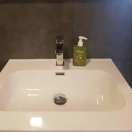 Bsuites Trieste In Centro Storico Con Wifi *