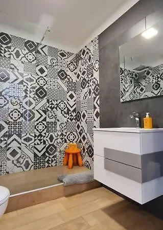 Appartamento Bsuites Trieste In Centro Storico Con Wifi